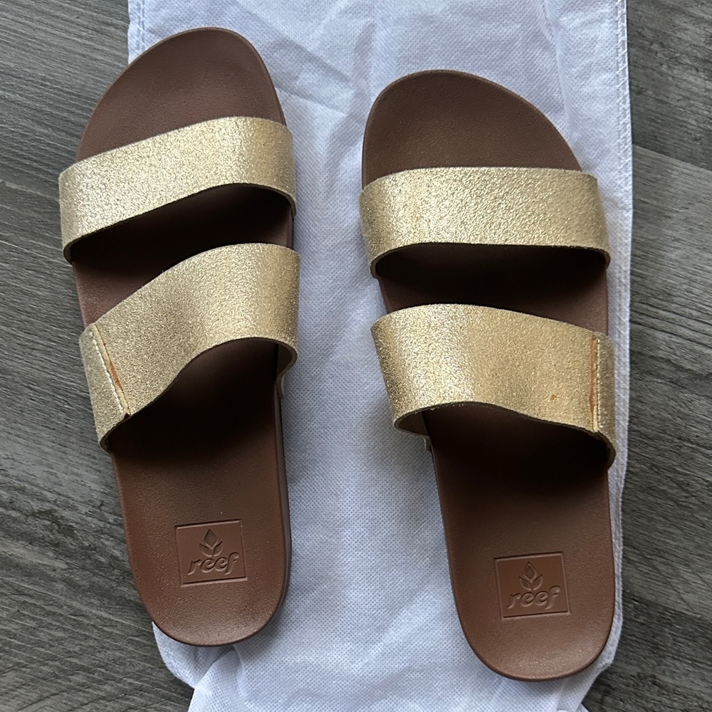 Reef Cushion Vista Slide Sandals in Gold